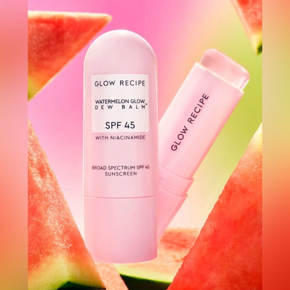 New Glow Recipe
Watermelon Glow Niacinamide Dew Balm Sunscreen Stick- SPF 45 - Picture 1 of 2